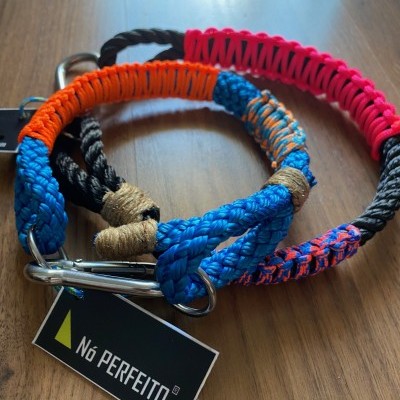 Coleira com cabos naúticos