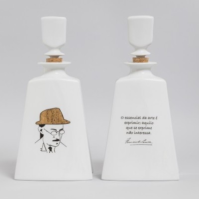 Conjunto de Garrafa de licor com 6 copos delta