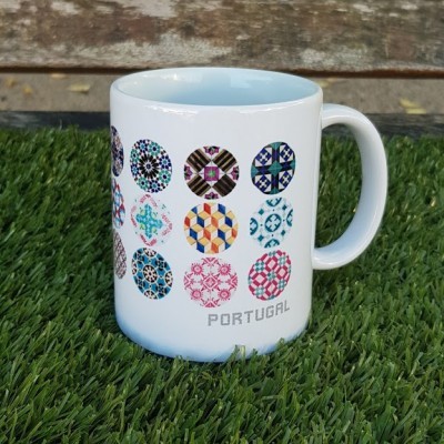 Caneca de porcelana azulejos