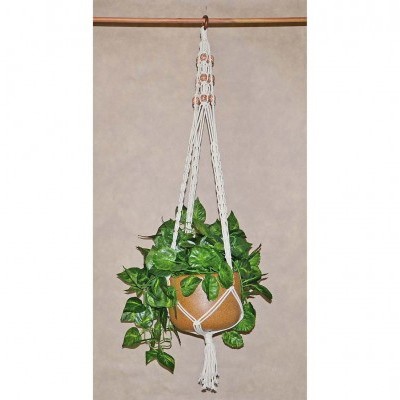 Floreiras pendentes com macramê