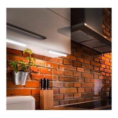 LED Armadura T5 7W CCT 555mm com Interruptor