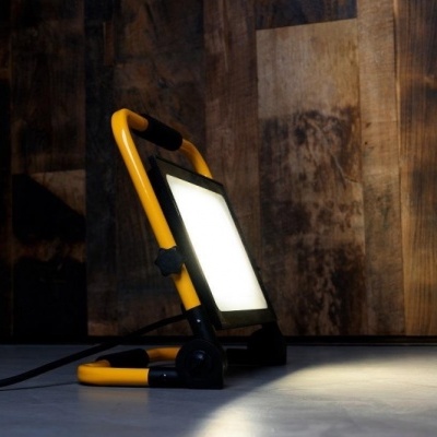 LED Projetor Portátil 10W 4000K