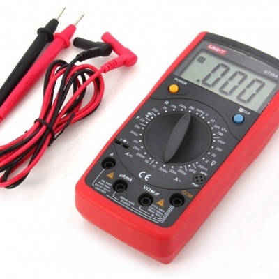 UNI-T UT39A Multímetro Digital 1000V