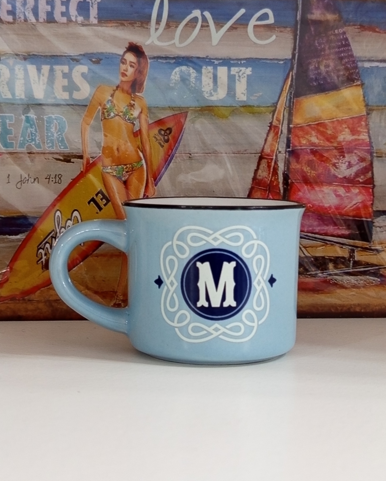 Caneca com letras L-S