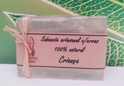 https://www.coracao-e-terra.pt/product/sabonete-artesanal-com-ervas-100-natural-crianca