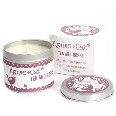 https://www.coracao-e-terra.pt/product/vela-enlatada-cha-and-rosas