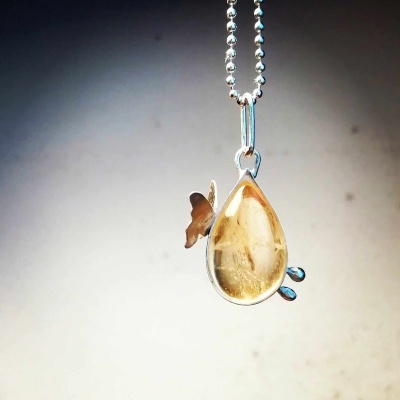 Colar com pendente Citrino