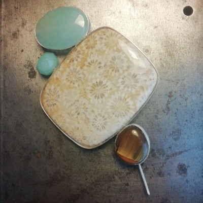 Pregadeira Coral Fossilizado