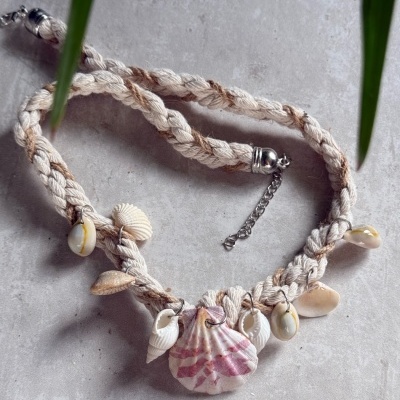 Colar Conchas
