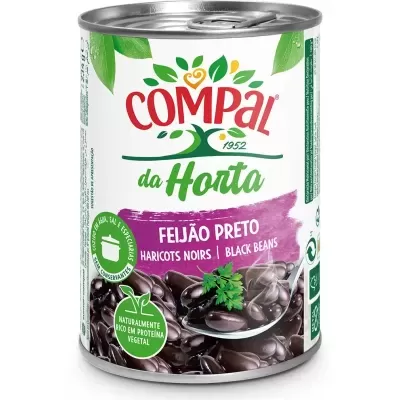 Lata de feijão preto Compal da Horta com selo verde e texto em várias línguas