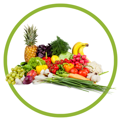 Frutas e legumes variados sobre fundo branco com moldura verde