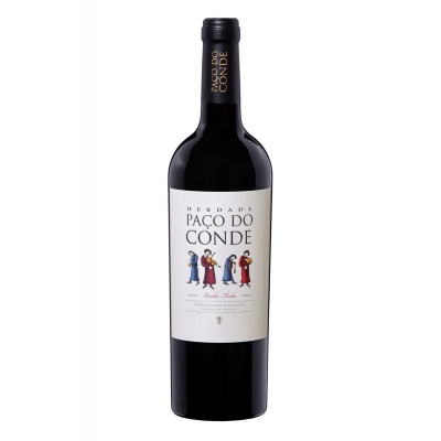 Garrafa de vinho tinto Herdade Paço do Conde com rótulo branco e ilustração de músicos