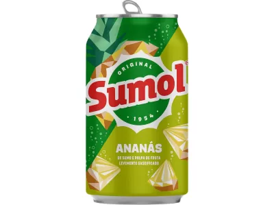 Lata de refrigerante Sumol sabor ananás com texto e ilustrações de ananás