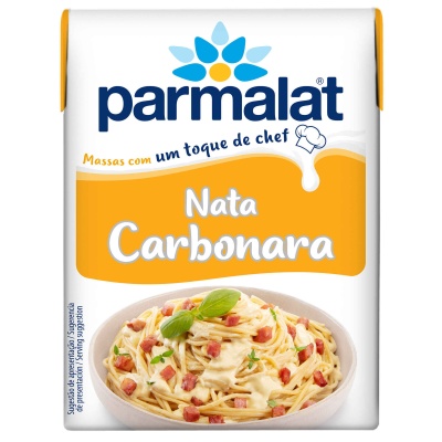 Embalagem de bebida Parmalat Nata Carbonara com imagem de prato de massa
