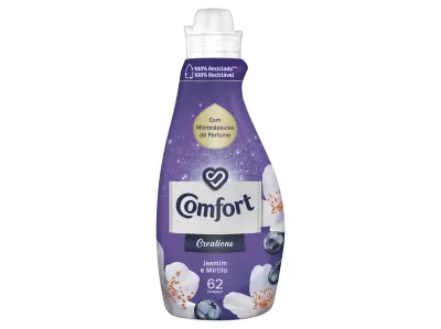 Frasco roxo de amaciador Comfort Creations com flores e mirtilos