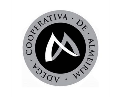 Emblema redondo da Cooperativa de Almeirim Adega com fundo cinza e símbolo abstrato preto e branco