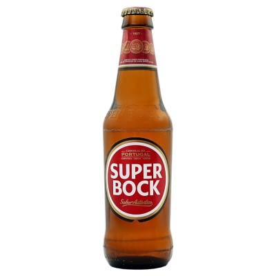 Garrafa de cerveja Super Bock em vidro castanho com rótulo vermelho e branco
