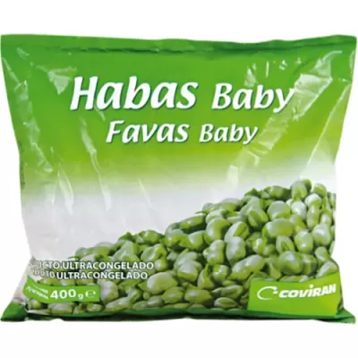 Pacote de plástico com habas baby ultracongeladas