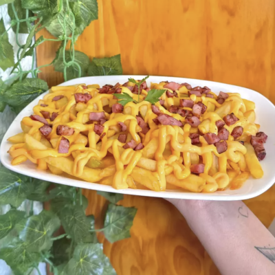 Batatas Fritas com Bacon e Cheddar