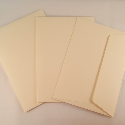 Envelopes C6 coloridos cor beje