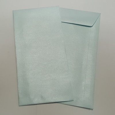 Envelopes DL metalizados cor azul bébé