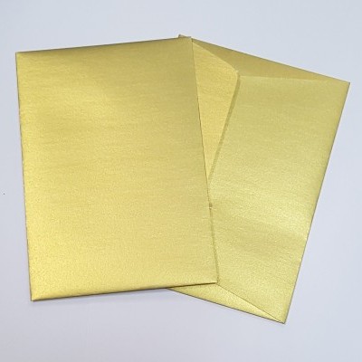 Envelopes C6 metalizados cor dourada