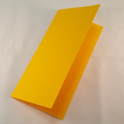 Cartão DL colorido cor amarelo torrado