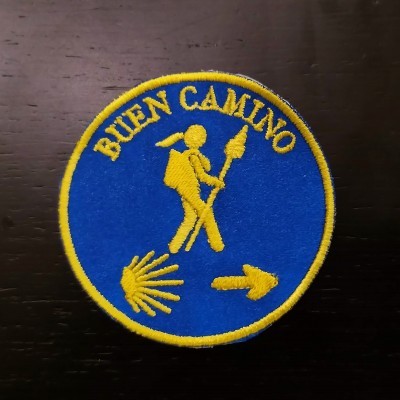 https://www.alberguedebarcelos.com/product/emblema-buen-camino-2