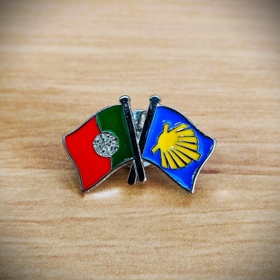 https://www.alberguedebarcelos.com/product/pin-bandeiras-pt