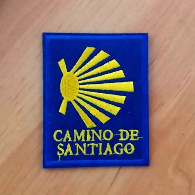 https://www.alberguedebarcelos.com/product/emblema-camino-de-santiago-p