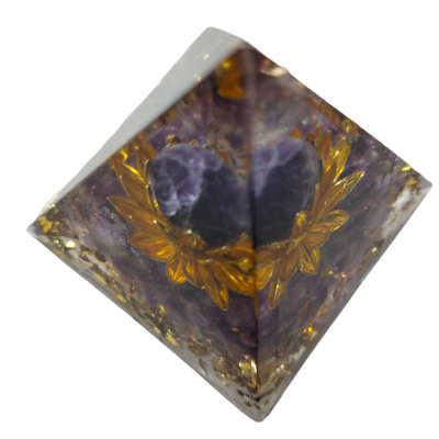 Pirâmide de Orgonita