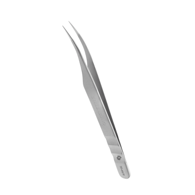 Pinça prateada metálica com pontas curvas