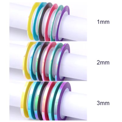 Seis rolos de fita adesiva colorida organizados em três grupos de diferentes larguras (1mm, 2mm, 3mm) numa barra branca.