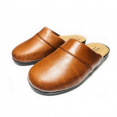 CHINELO EM PELE FECHADO HOMEM