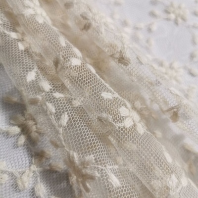 Tecido Renda c/ Bordado DAISY