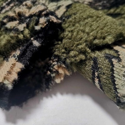 Pêlo sintético Caraculo BLACK & GREEN