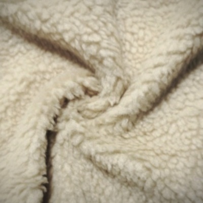 Pêlo sinético Caraculo BEGE CLARO