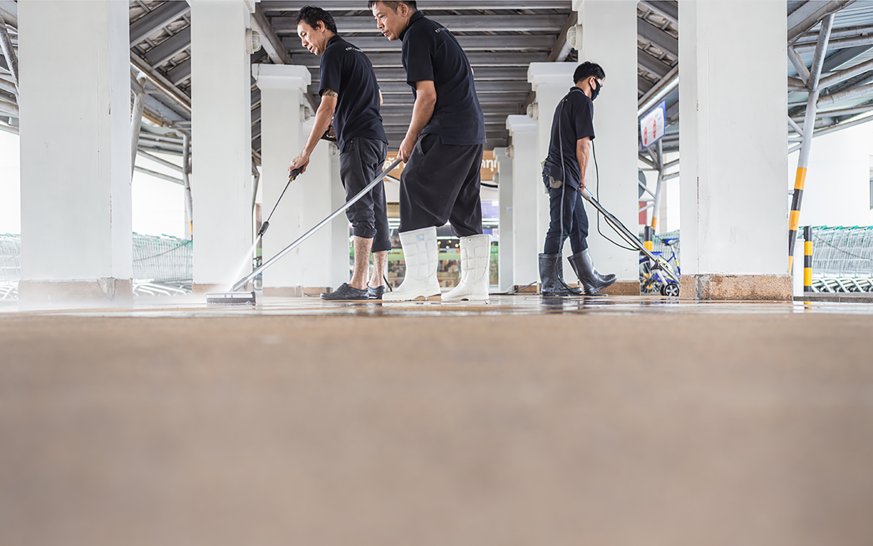 Cera anti-derrapente para pavimentos - CERBRIL Cera anti-derrapente para pavimentos - CERBRIL