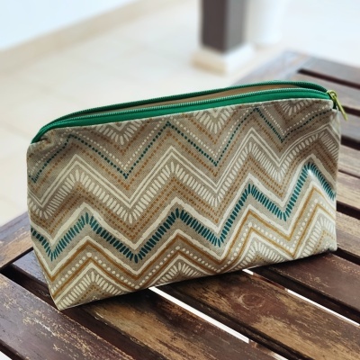 Necessaires triangular