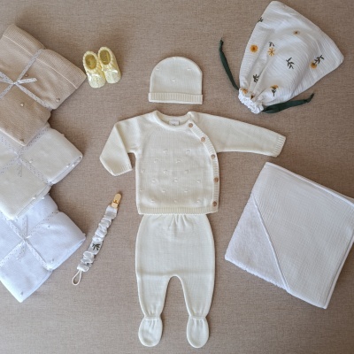 Conjunto de malha pompom pérola