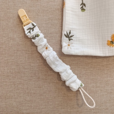 Porta chupetas - flores