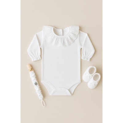 Body sem carda com gola branca