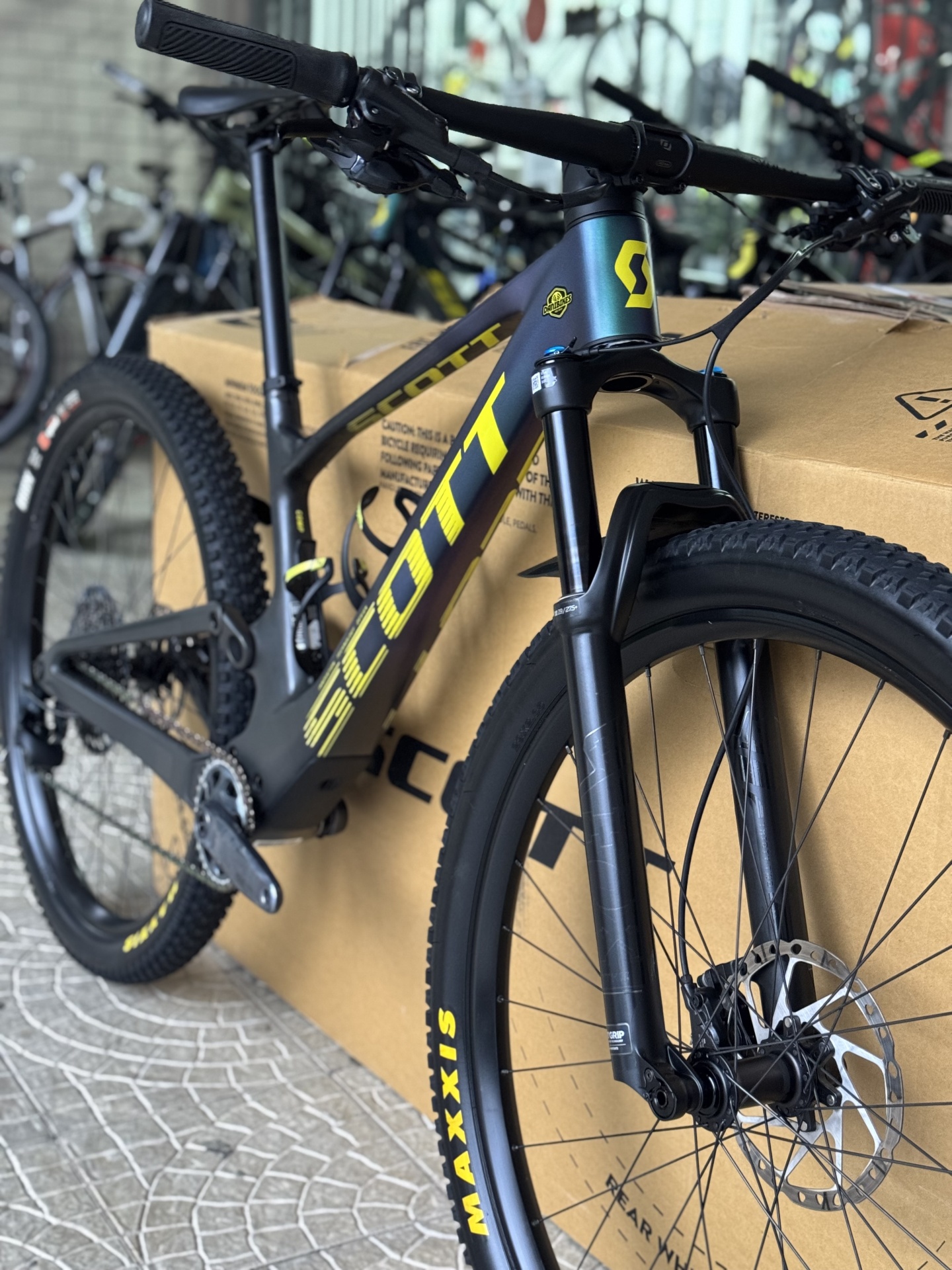 BICICLETA SCOTT SPARK RC COMP GX - GREEN - 2024 - usada BICICLETA SCOTT SPARK RC COMP GX - GREEN - 2024 - usada