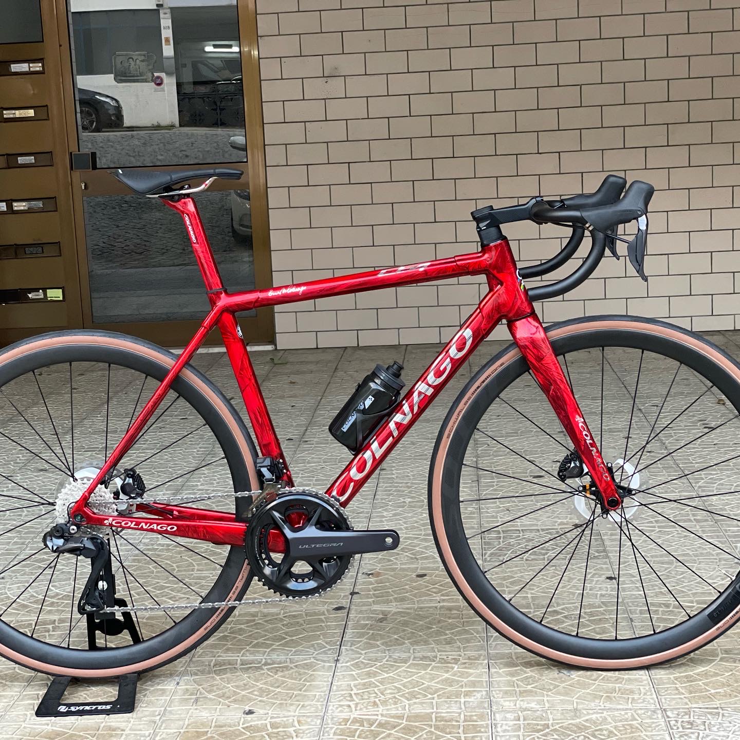 colnago red