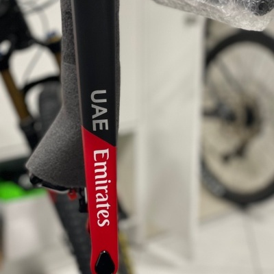 BICICLETA COLNAGO V4RS UAE EMIRATES