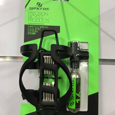 GRADE DE BIDON COM CO2 E FERRAMENTA SYNCROS BC MATCHBOX COUPE CAGE CO2