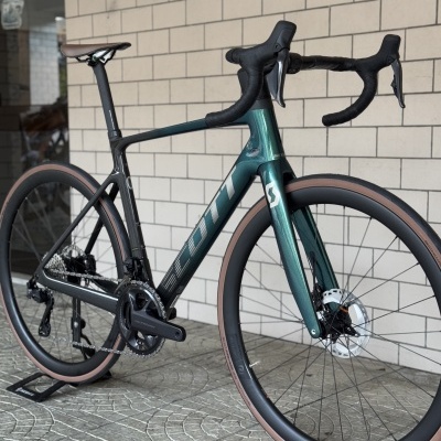 BICICLETA ELÉTRICA SCOTT ADDICT ERIDE 10