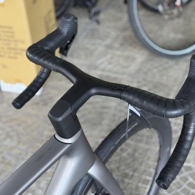 BICICLETA ESTRADA SCOTT ADDICT RC TEAM