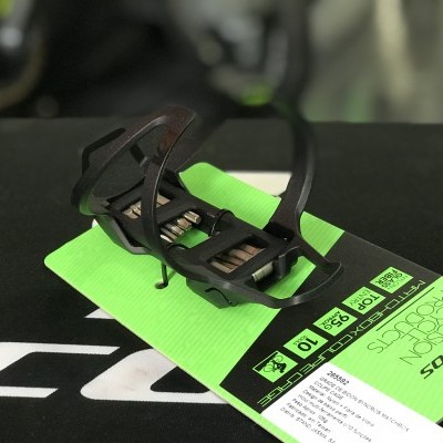 Grade Bidon Syncros com Kit ferramenta Matchbox coupe