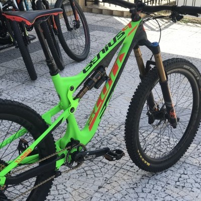 Bicicleta Scott genius 700 Tuned Carbono